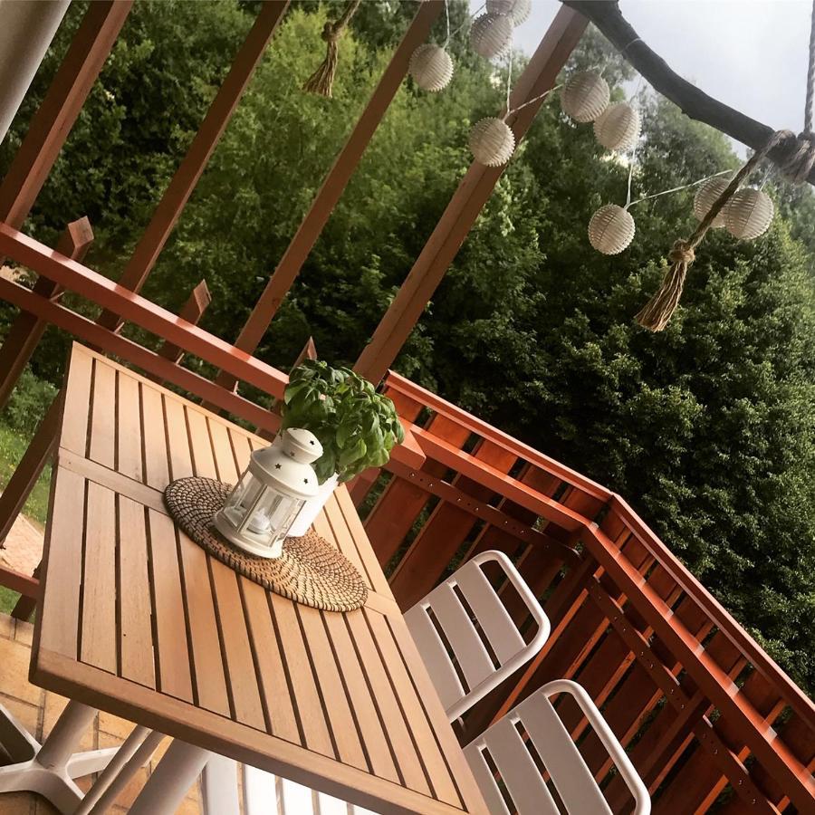 Myschluchseehome Gemuetliche Ferienwohnung Mit Suedbalkon Und Pool Im Haus Buitenkant foto